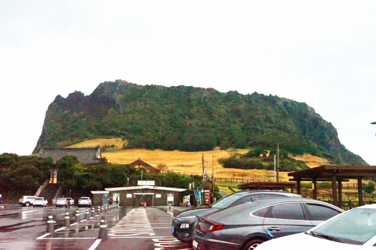 เชจู โอเชียนสตาร์ คอนโดมิเนียม Ojo-ri ภายนอก รูปภาพ